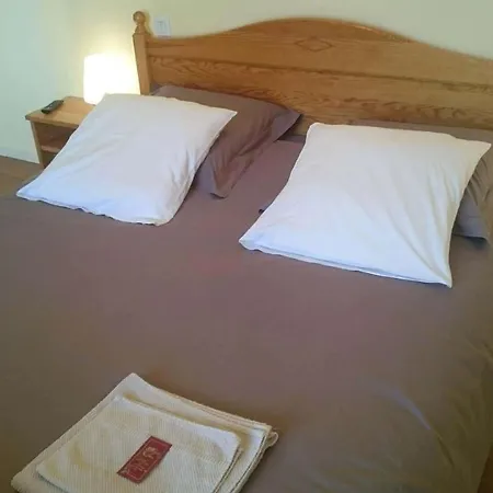 Maison d'hôtes D'hôtes De L'auberge L'astrassadou Rézentières